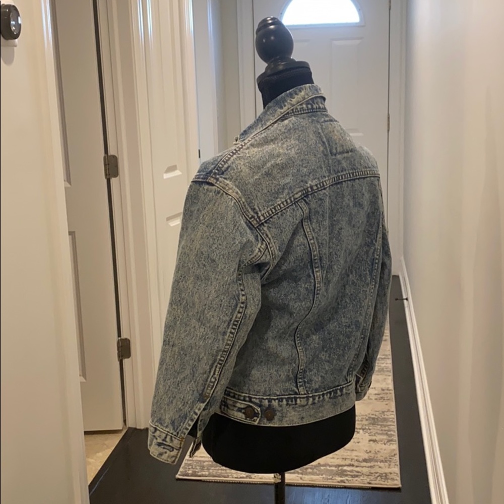 Levi’s Denim Jacket - Picture 4 of 4